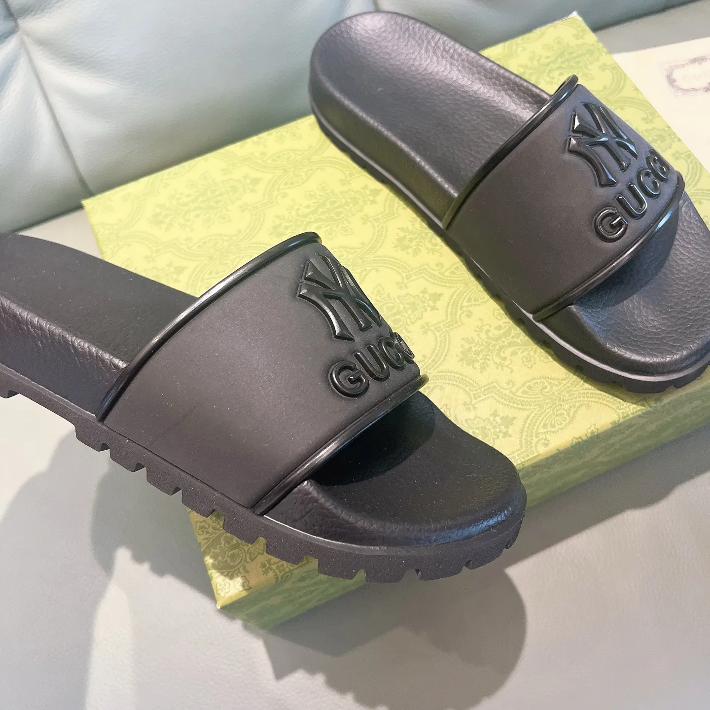 Men's Men's Shoes 130🐮🐮Gucci Gucci Slippers Gucci 2024 latest beach sandals slippers Original molding double G LOGO Original molding consistent Outsole: Men's Men's Shoes u double-layer outsole Size: 35-46